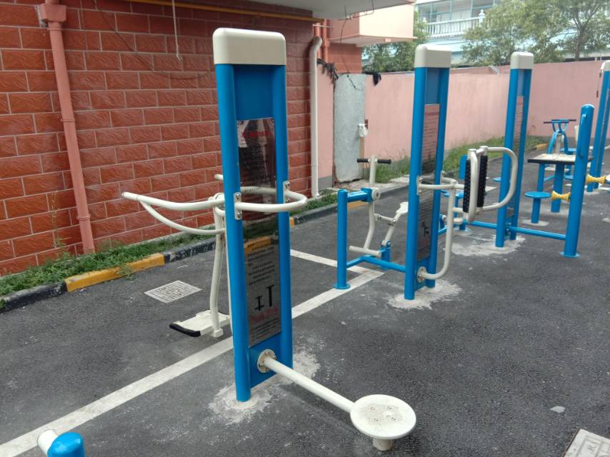 扭腰訓(xùn)練器 扭腰訓(xùn)練器