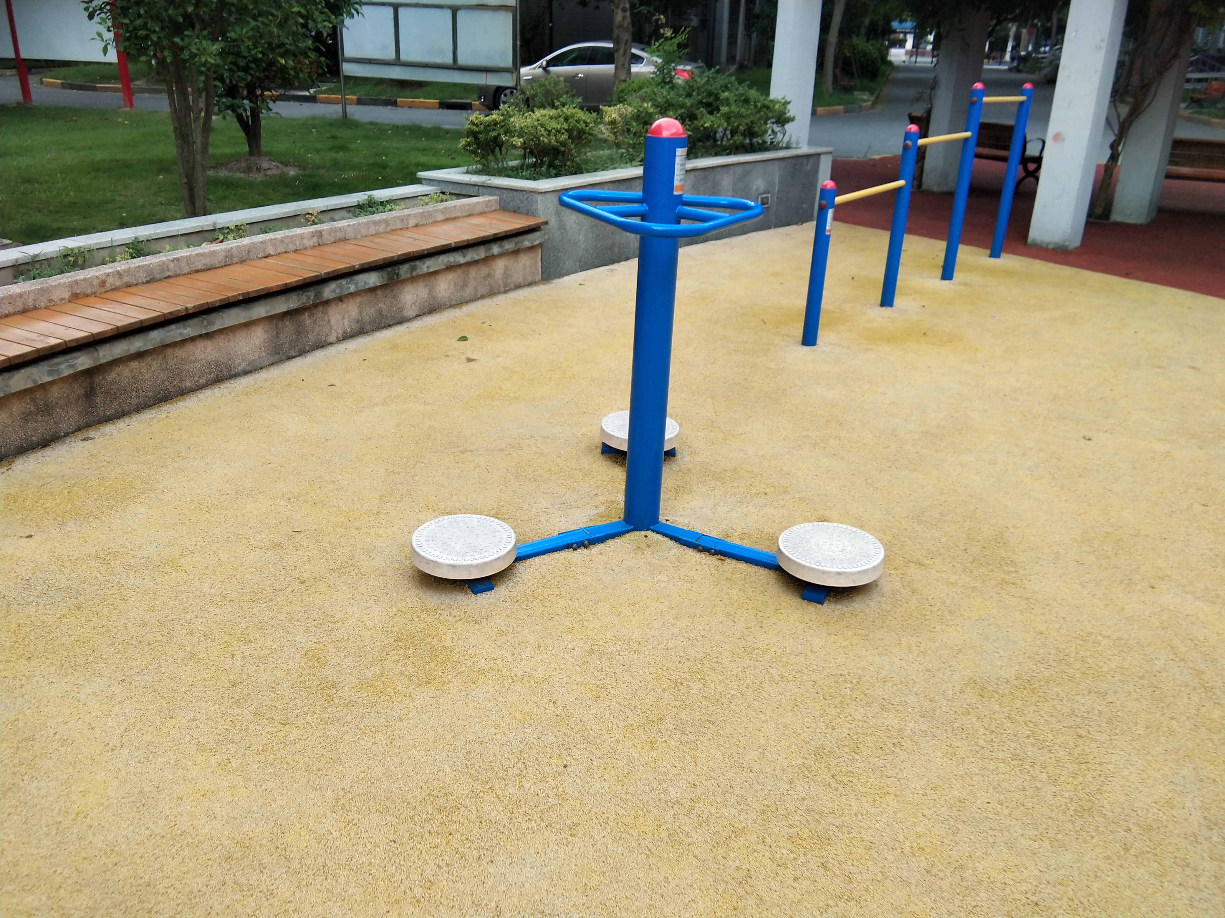 三人扭腰器 三人扭腰器