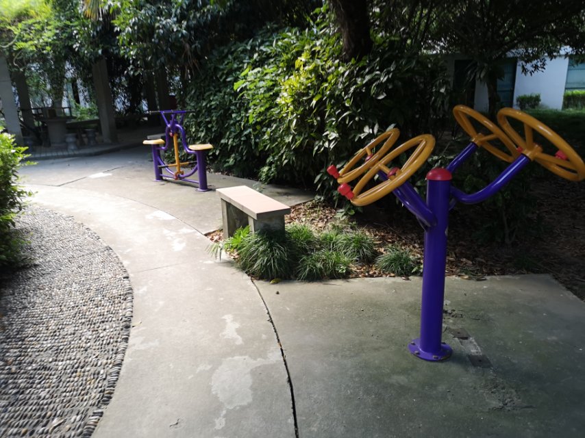 解放居委健身點(diǎn)