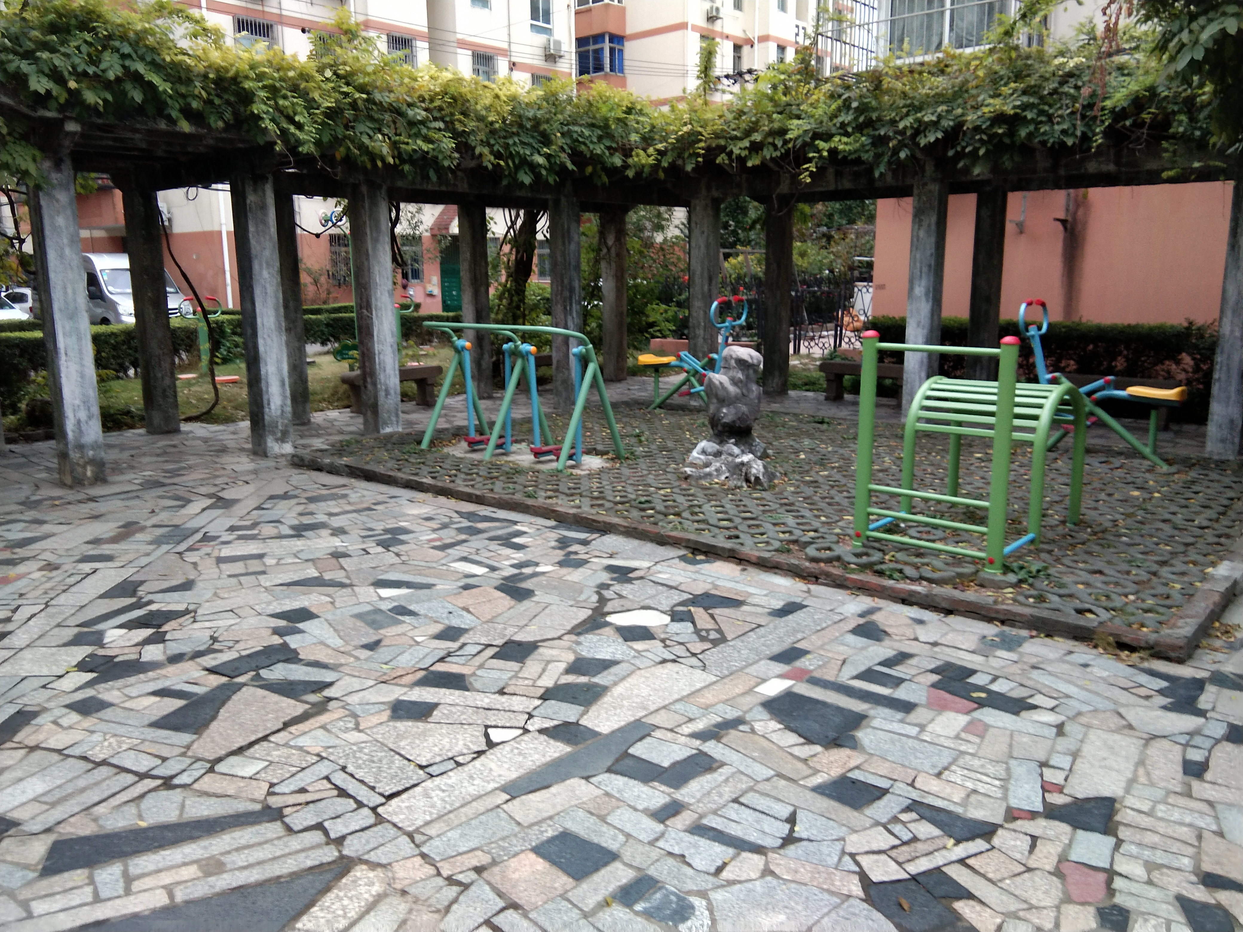 百花新村健身點