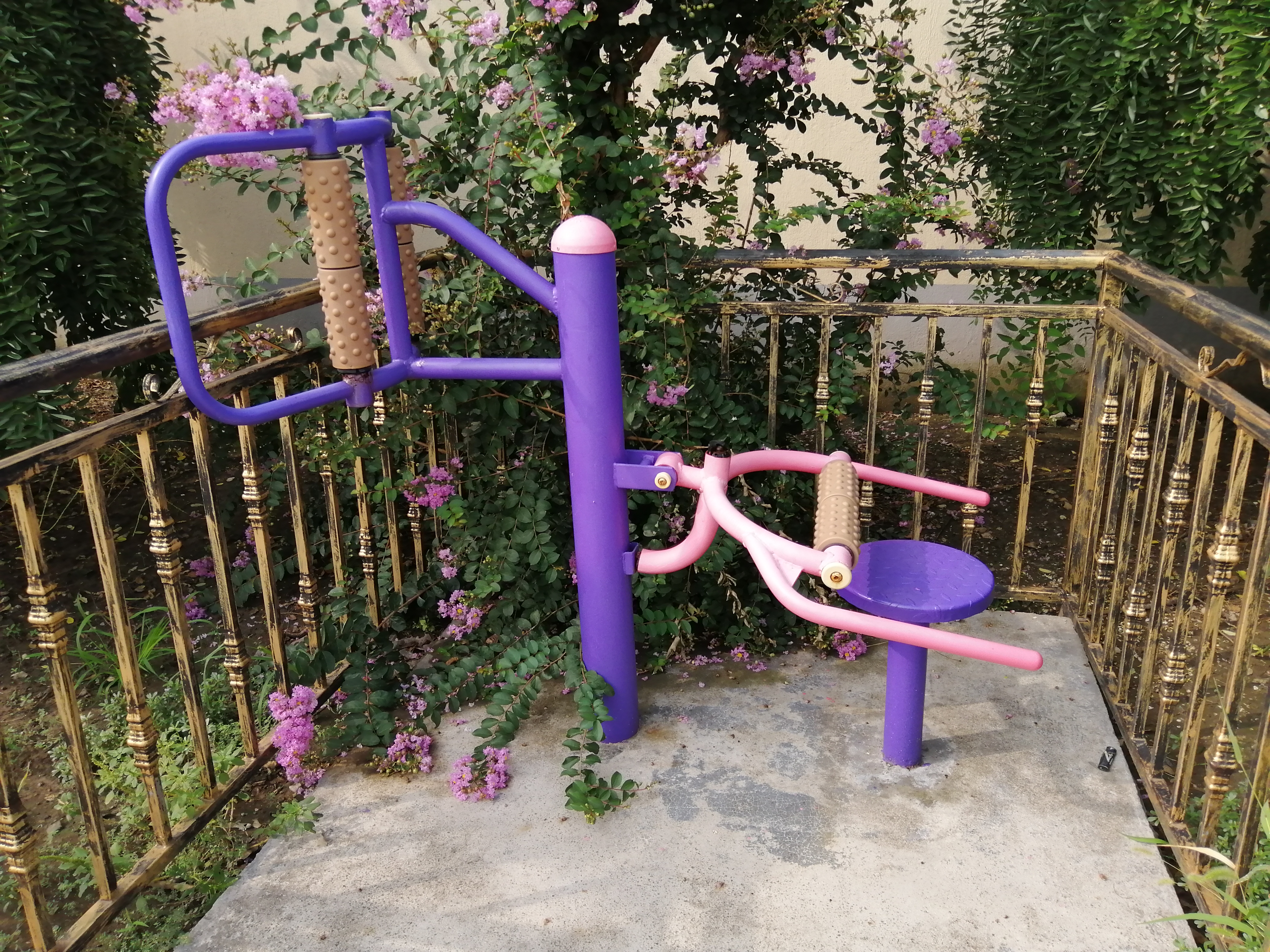 腰背按摩器 腰背按摩器