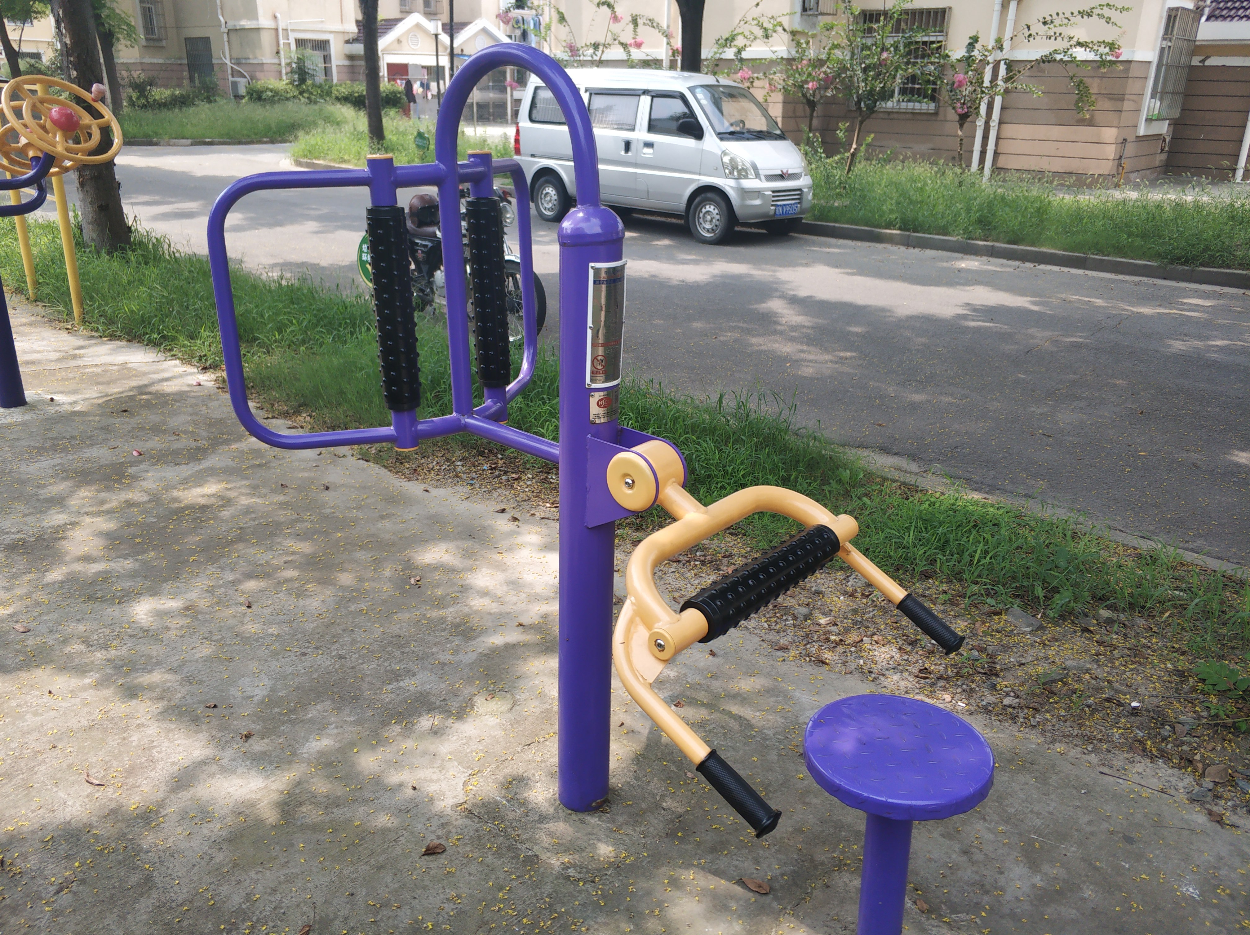 腰背按摩器 腰背按摩器