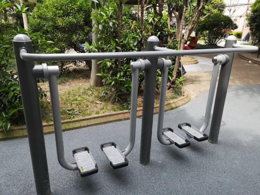 雙位太空漫步機(jī)