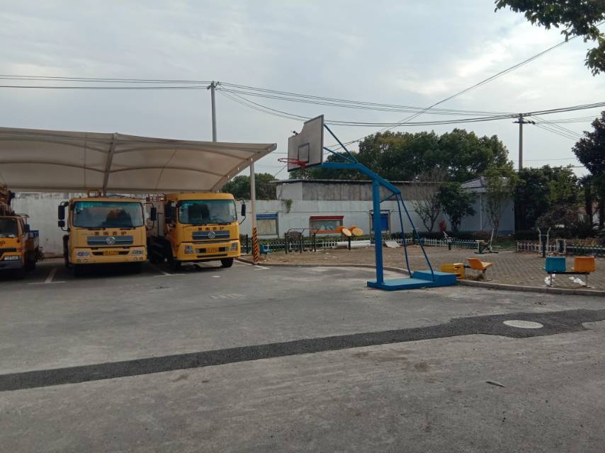 黃路村籃球場(chǎng)