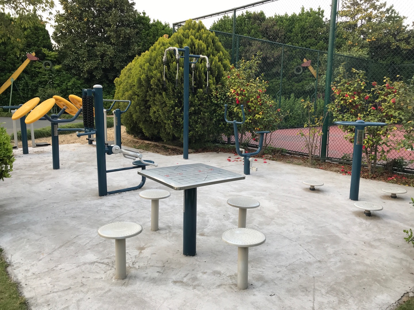 長堤花園市民益智健身苑點