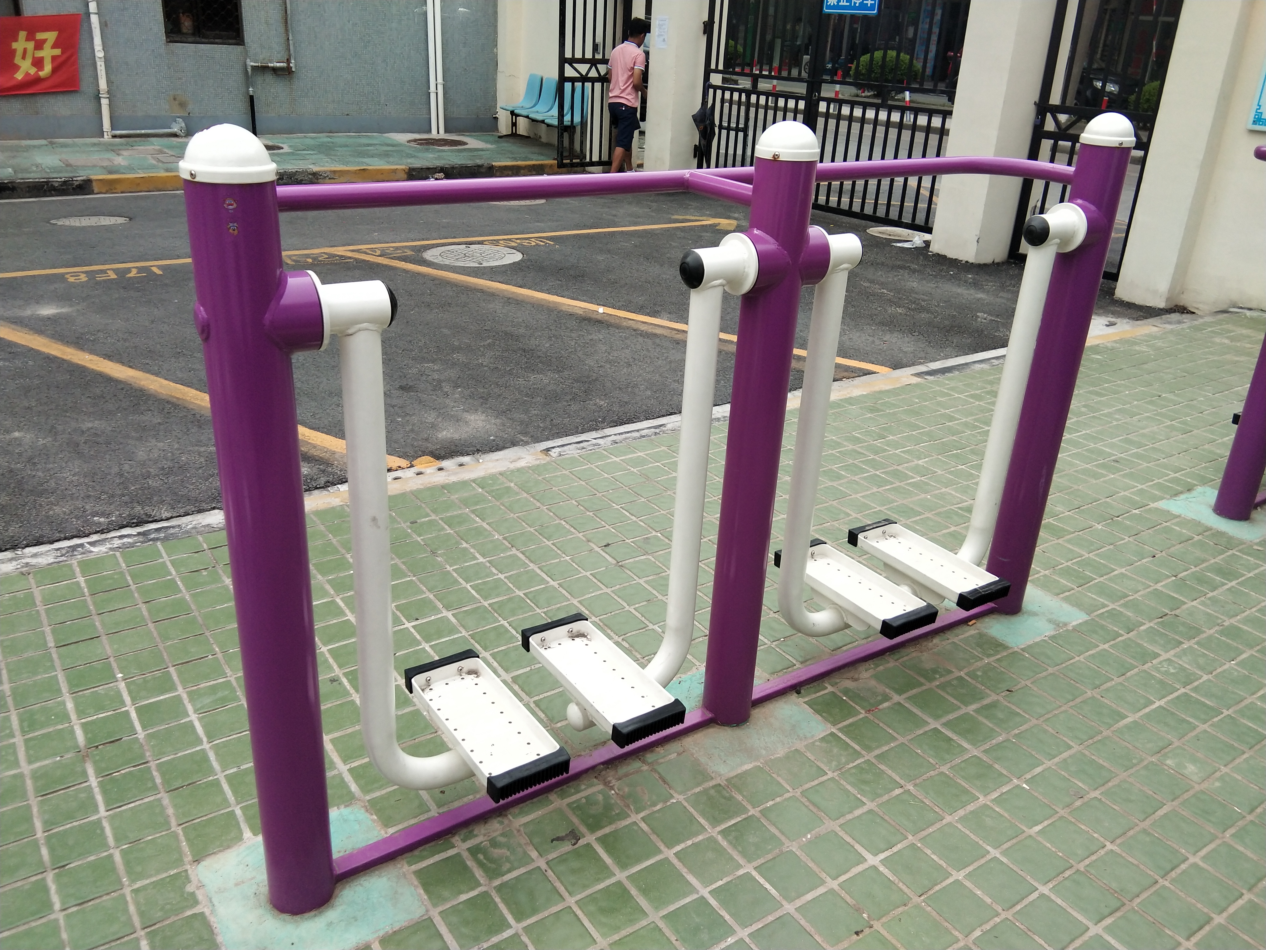 雙位漫步機(jī) 雙位漫步機(jī)