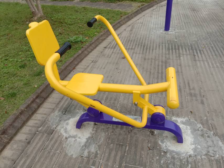 自重式平推訓練器