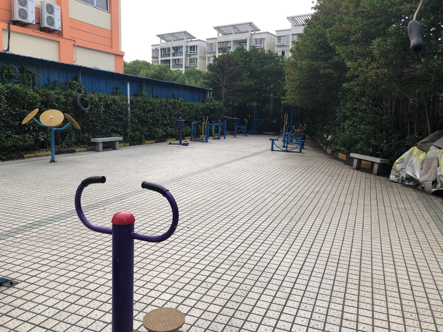 嘉華社區(qū)臨潭路518弄健身點