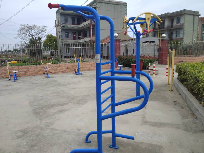 多功能訓(xùn)練器