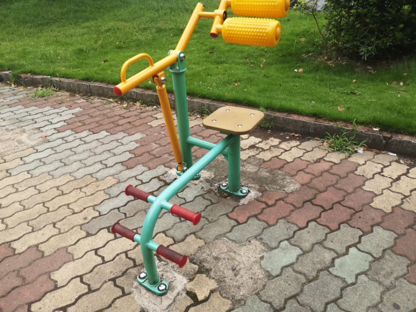 腹背鍛煉器 腹背鍛煉器