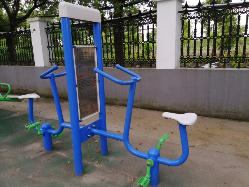 雙立柱健身車(chē) 雙立柱健身車(chē)