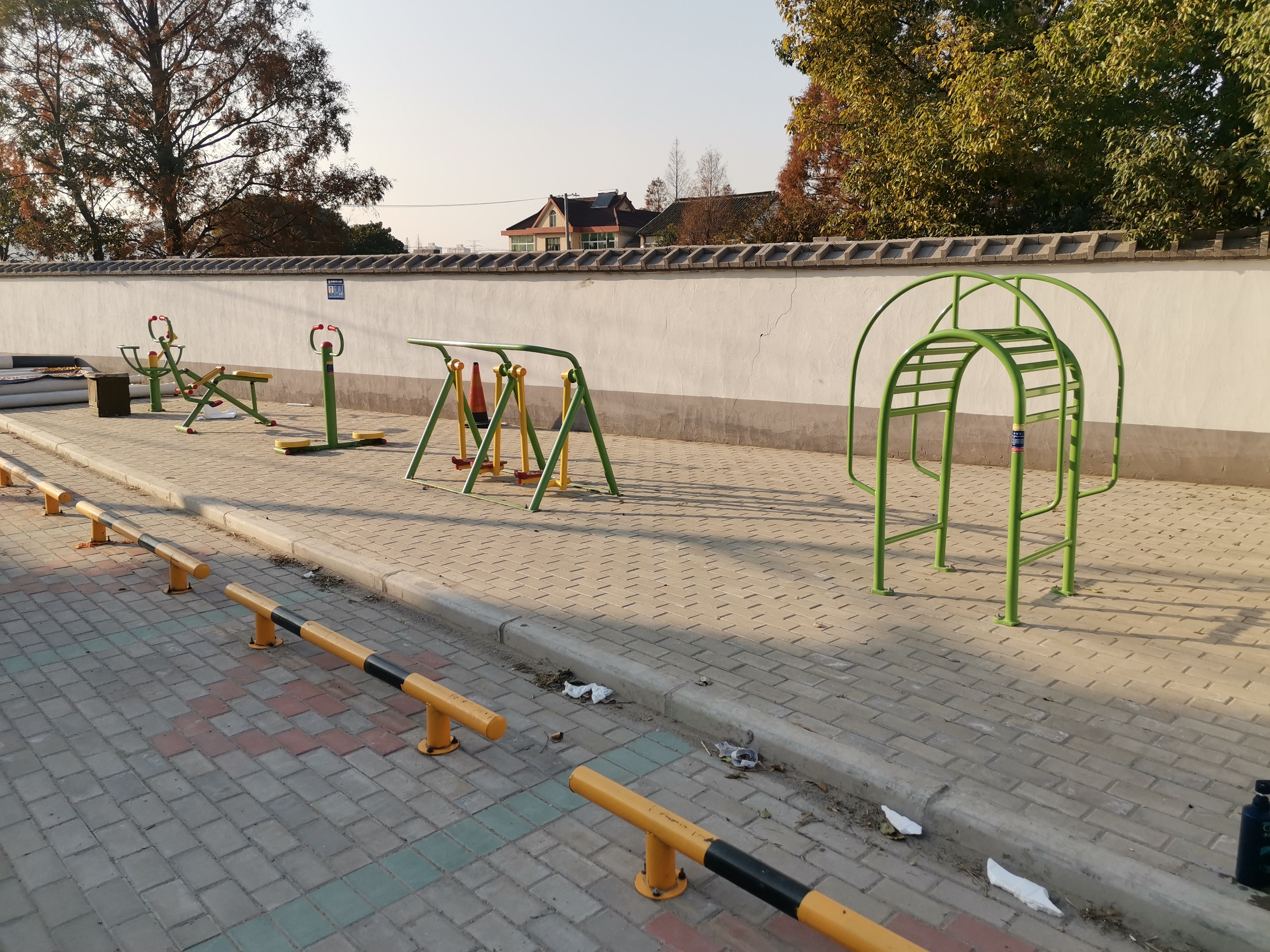 錢堂居委健身苑點(diǎn)