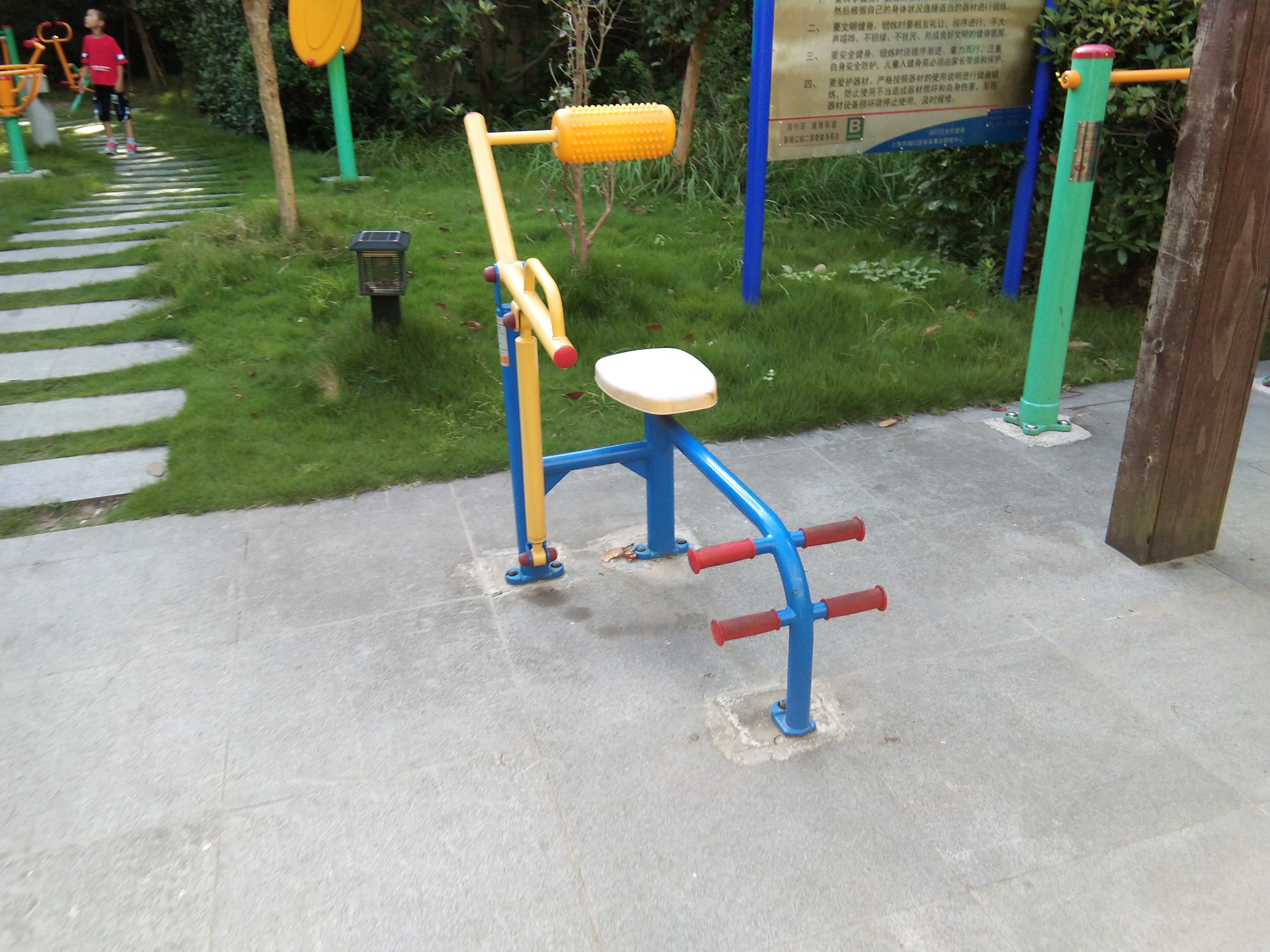 腹背鍛煉器 腹背鍛煉器