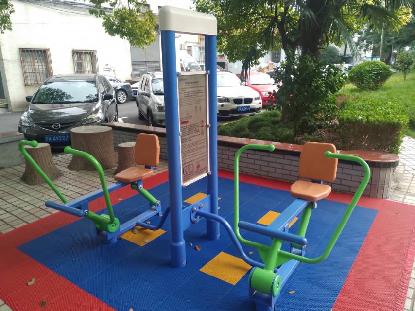 雙立柱拉力訓(xùn)練器 雙立柱拉力訓(xùn)練器