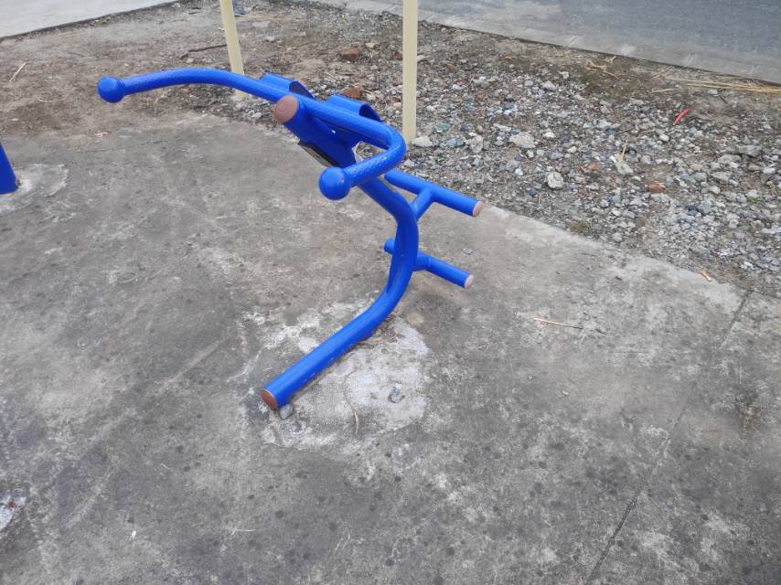 背肌訓(xùn)練器