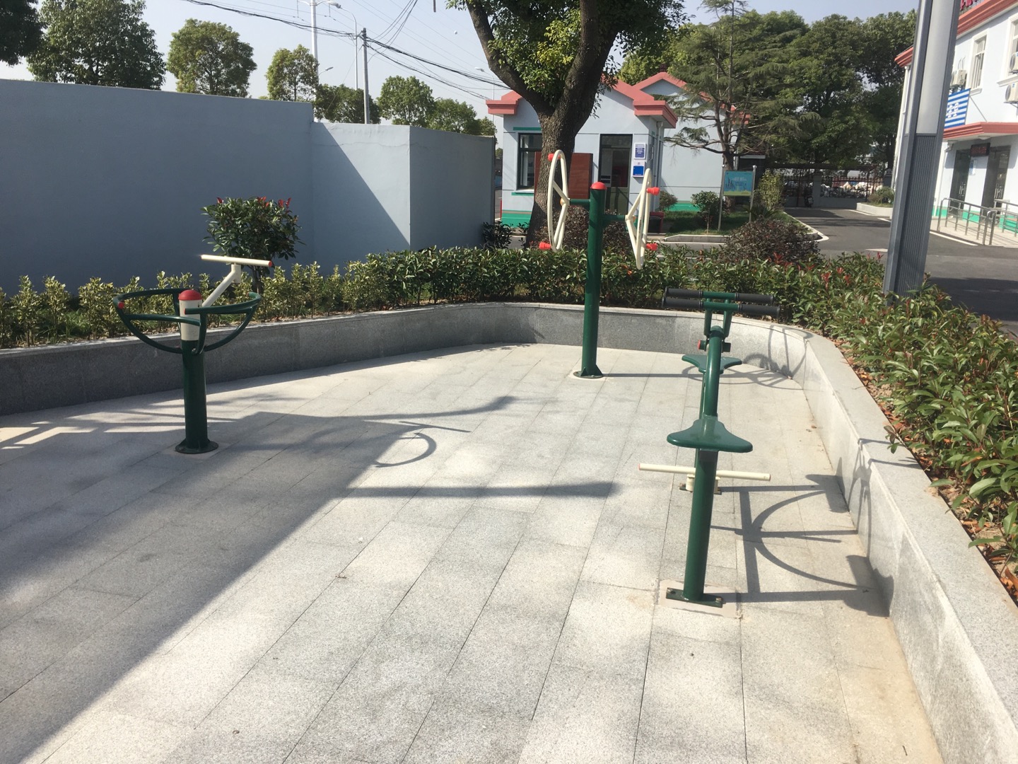 老港鎮(zhèn)牛肚村民委員會(huì)健身苑點(diǎn)