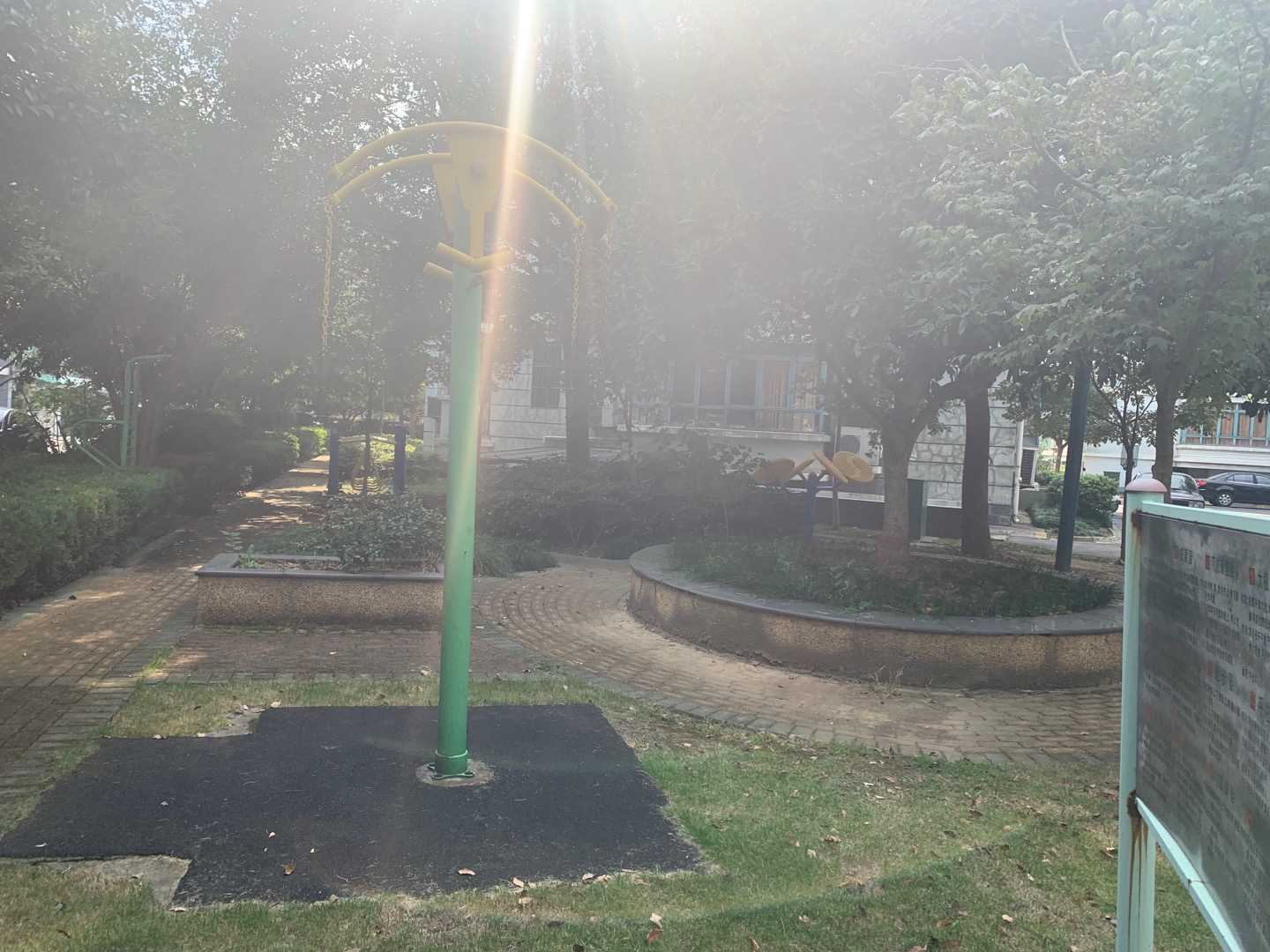 檀香花苑健身點(diǎn)1