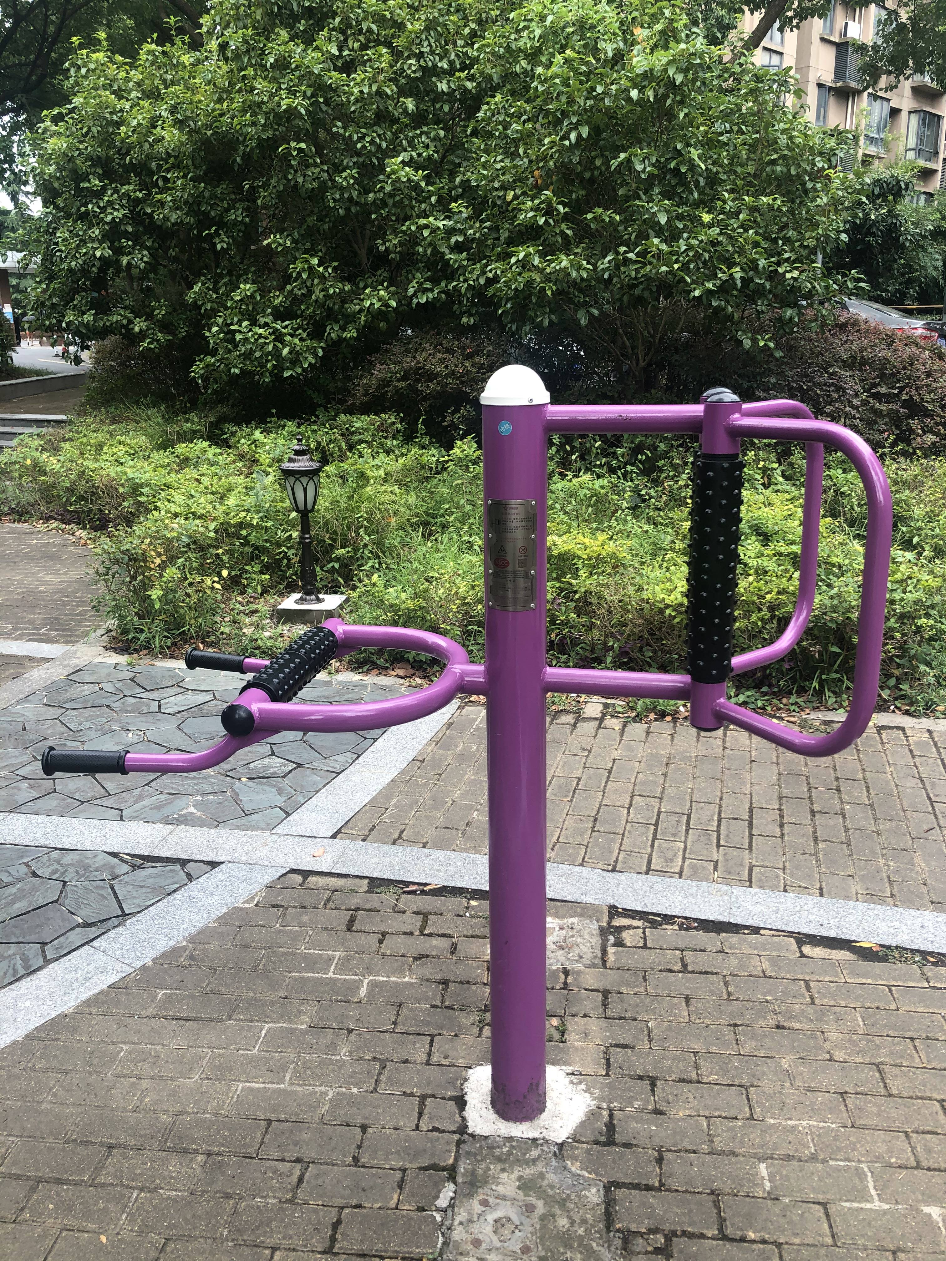 腰背按摩器 腰背按摩器