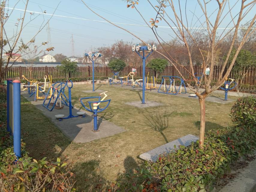 六灶灣村1號(hào)健身點(diǎn)