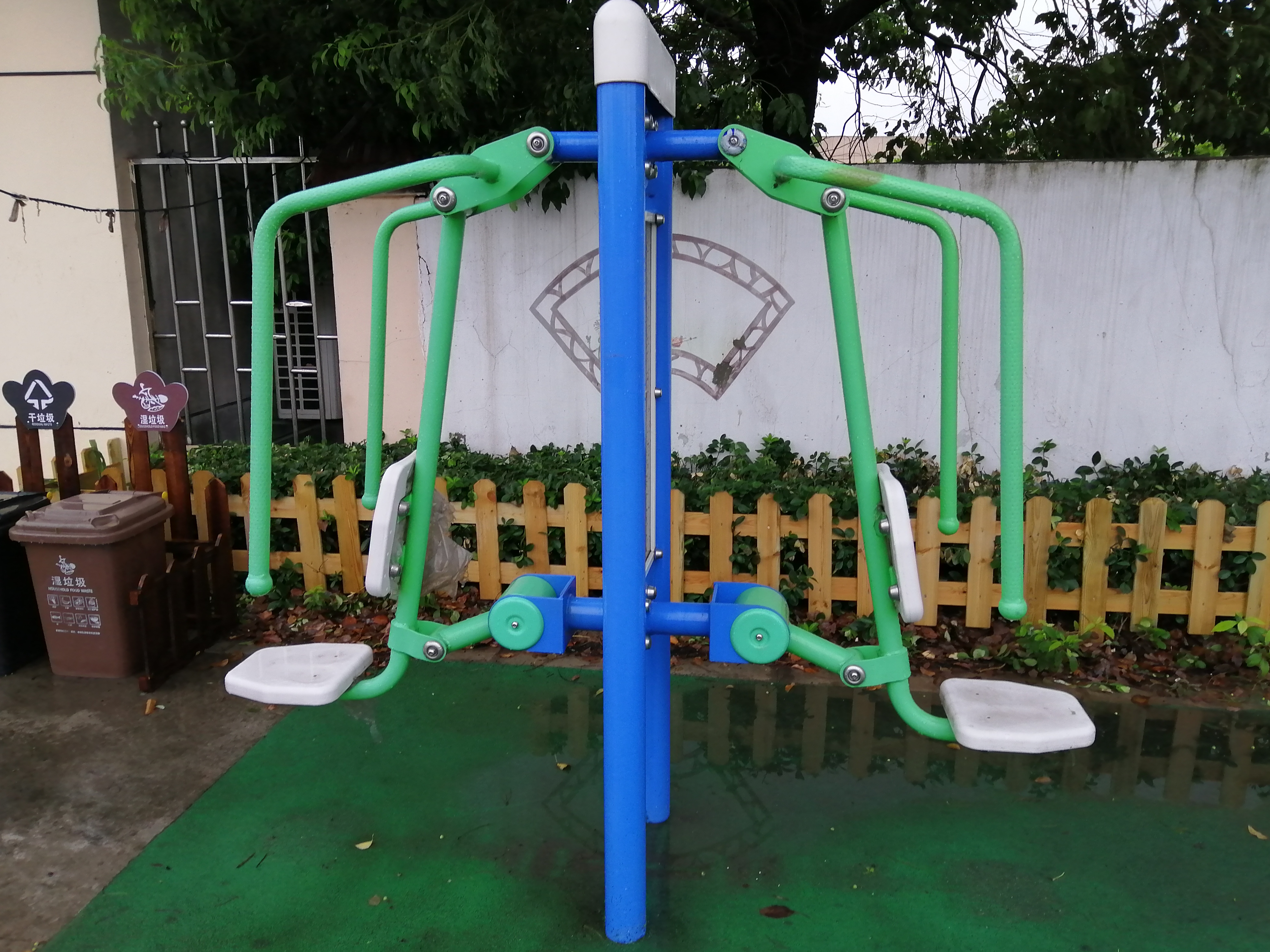 雙立柱推力訓(xùn)練器 雙立柱推力訓(xùn)練器