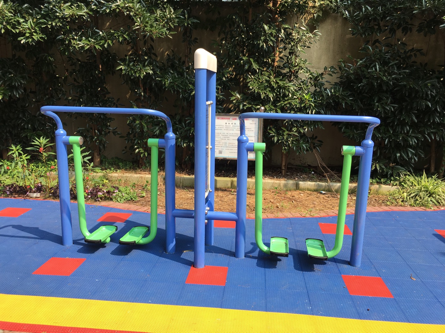 雙立柱太空漫步器 雙立柱太空漫步器