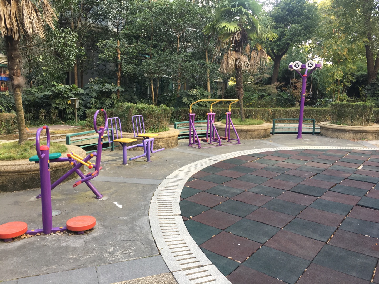 龍陽花苑三期苑點(diǎn)