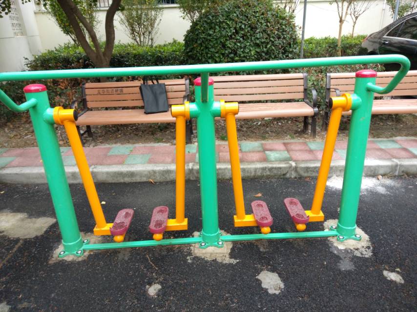 兩聯(lián)漫步機(jī) 兩聯(lián)漫步機(jī)