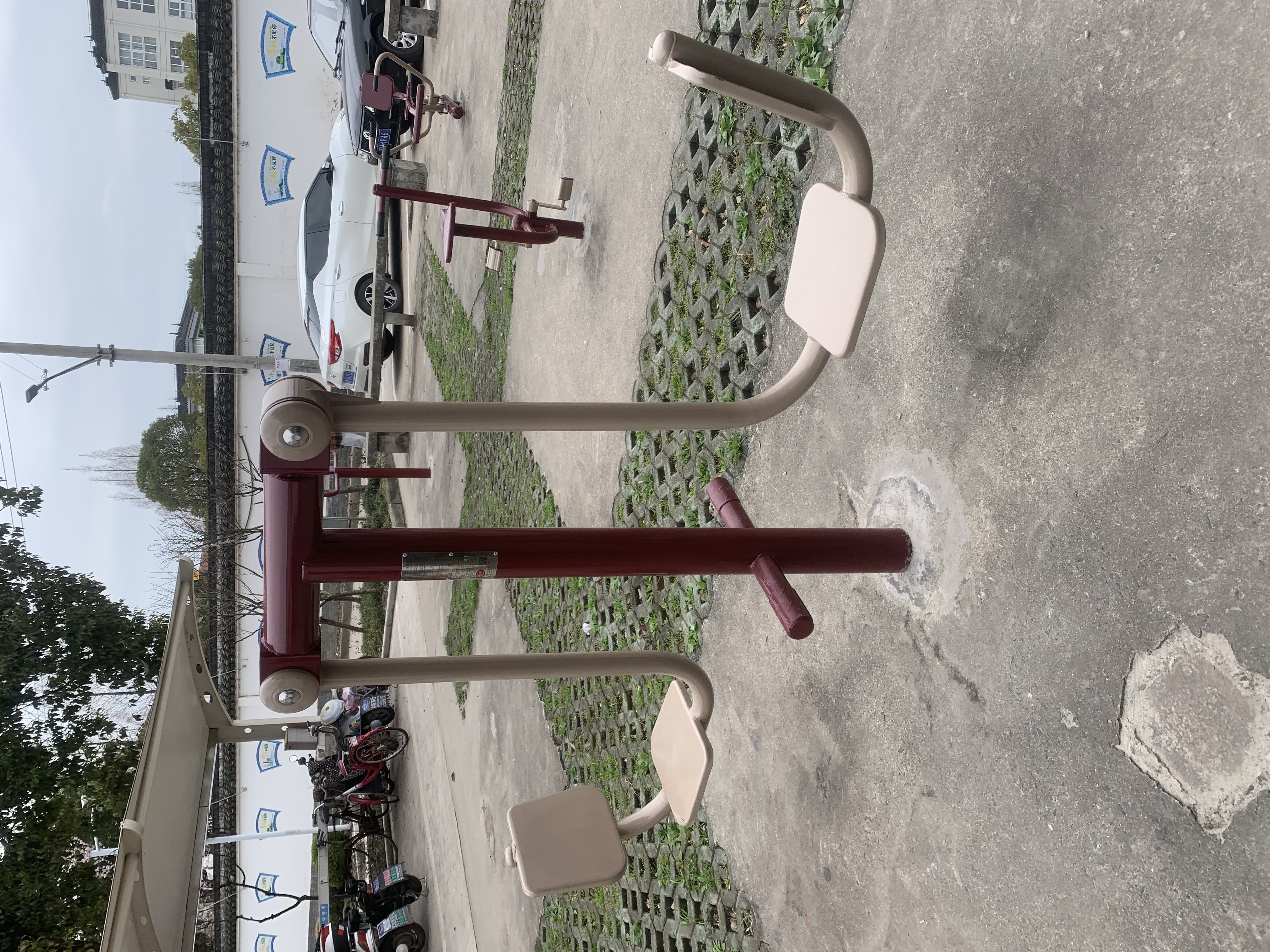 雙人坐蹬器 雙人坐蹬器