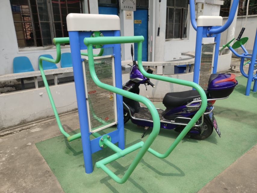 雙立柱曲臂訓(xùn)練器 雙立柱曲臂訓(xùn)練器