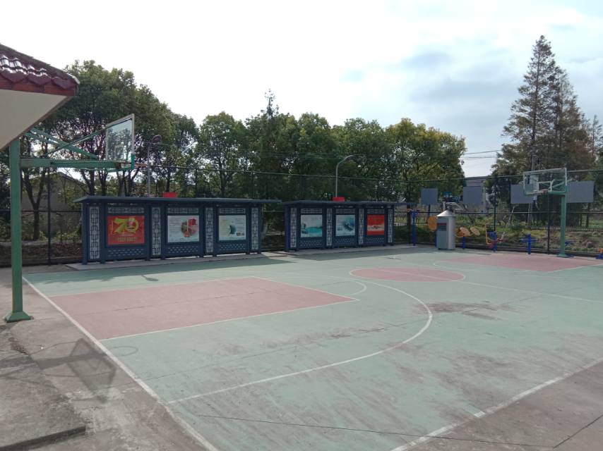 崇明區(qū)中興鎮(zhèn)永南村籃球場