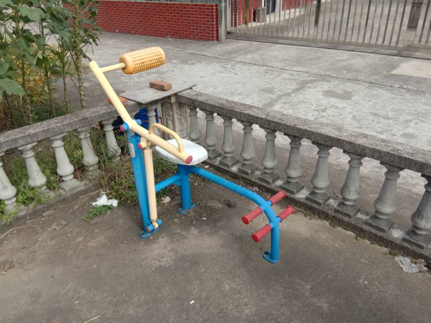 腹背鍛煉器 腹背鍛煉器