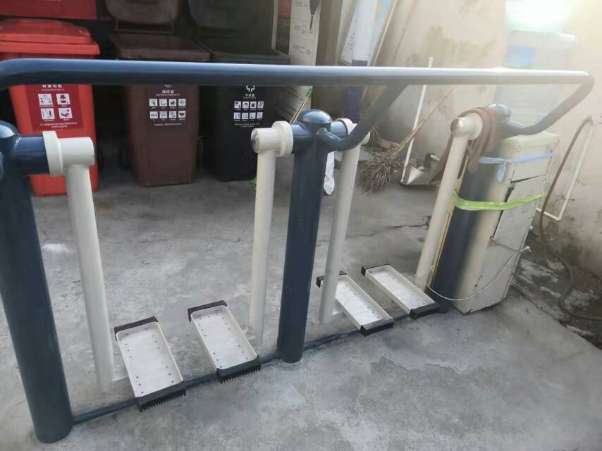 二位太空漫步機(jī) 二位太空漫步機(jī)