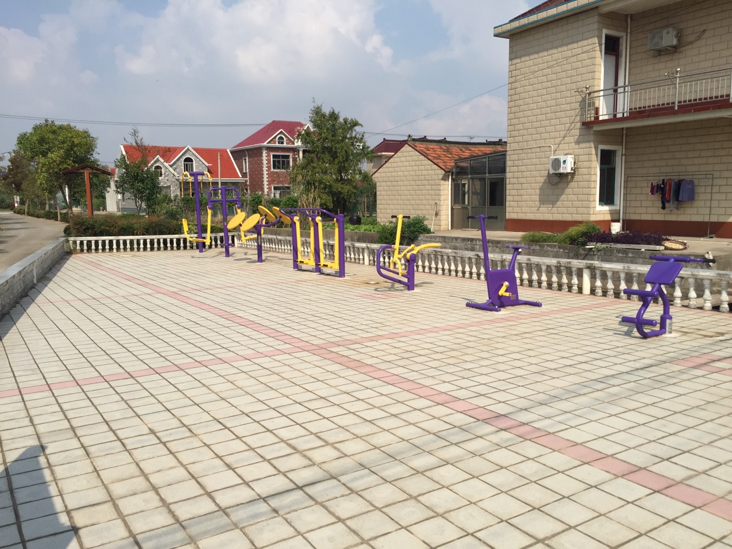 東興村七組健身點