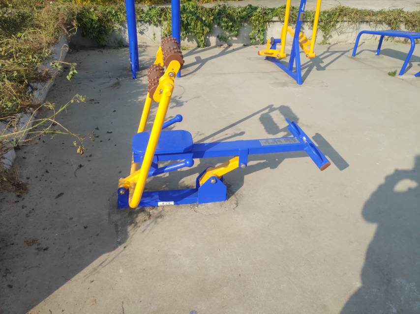 腹背屈伸訓(xùn)練器