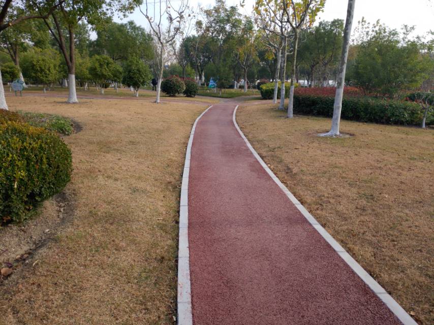 丹桂佳苑健身步道