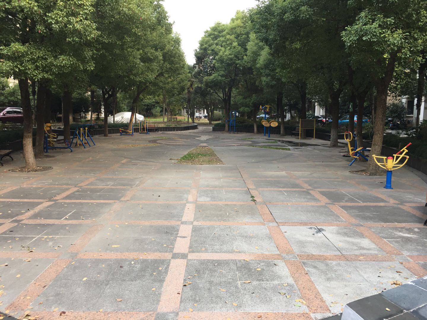 金楊八居金楊路758弄健身點