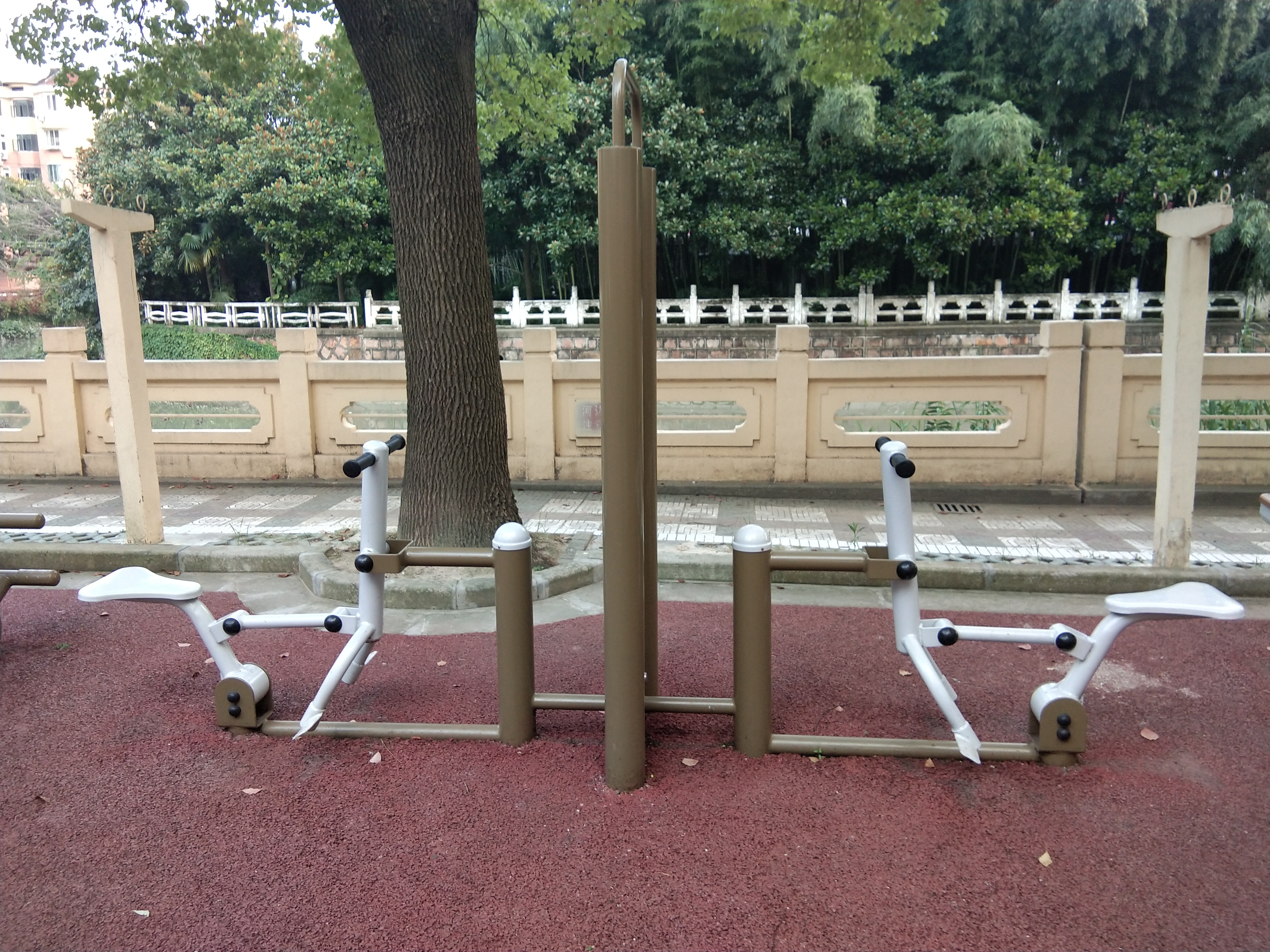 騎馬機(jī) 騎馬機(jī)