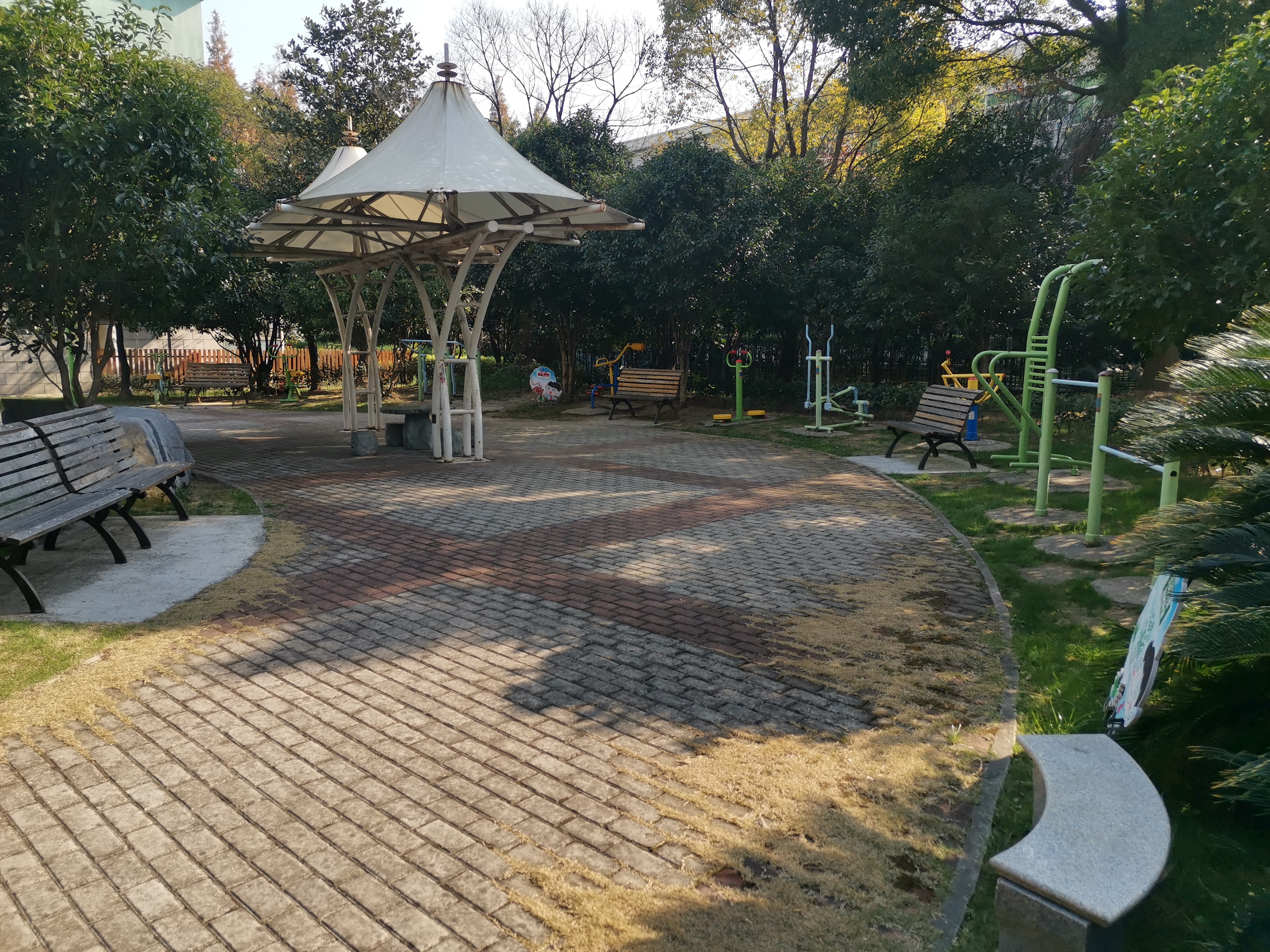 碧波路居委健身苑點