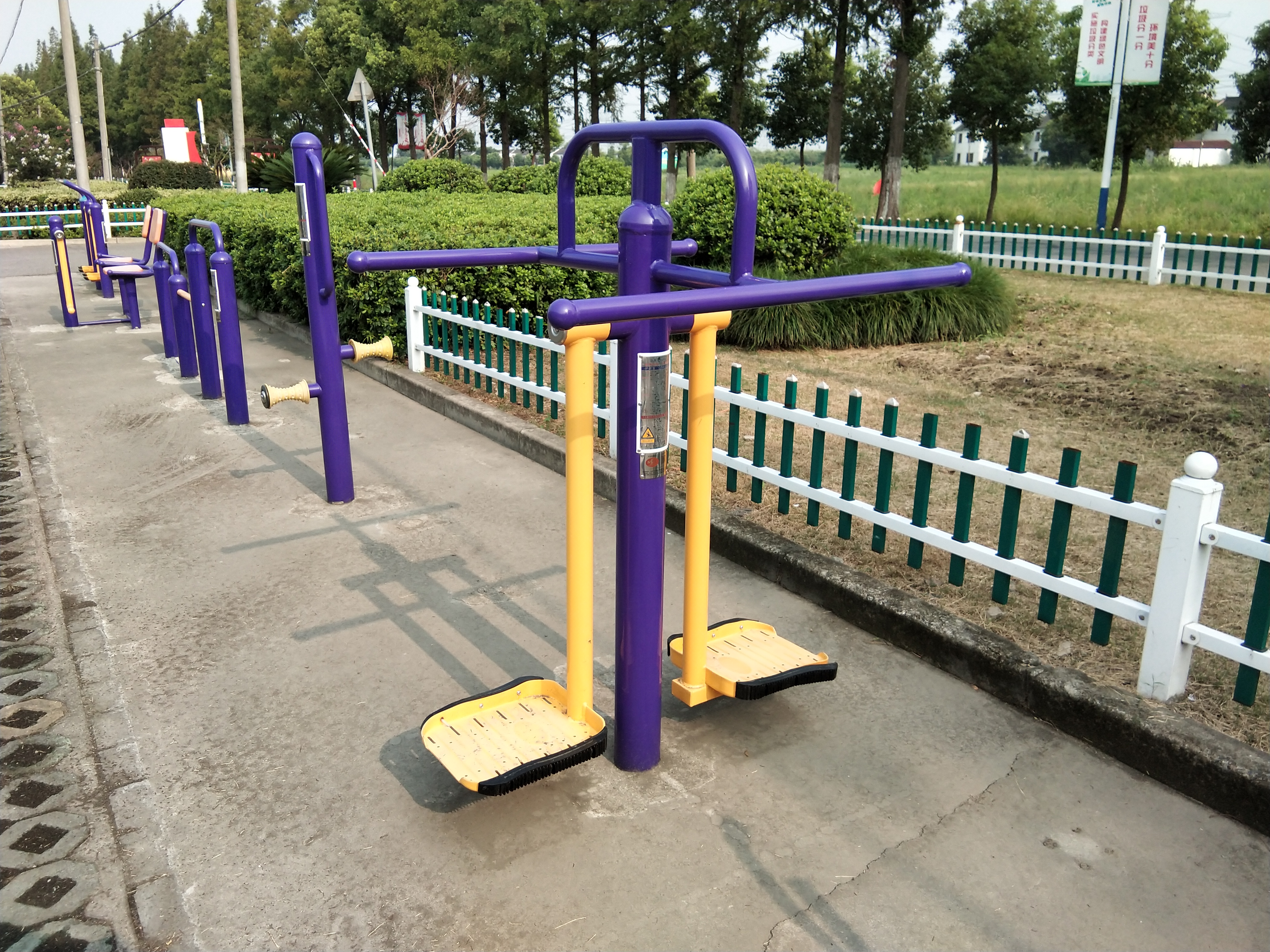 雙立柱健身車 雙立柱健身車