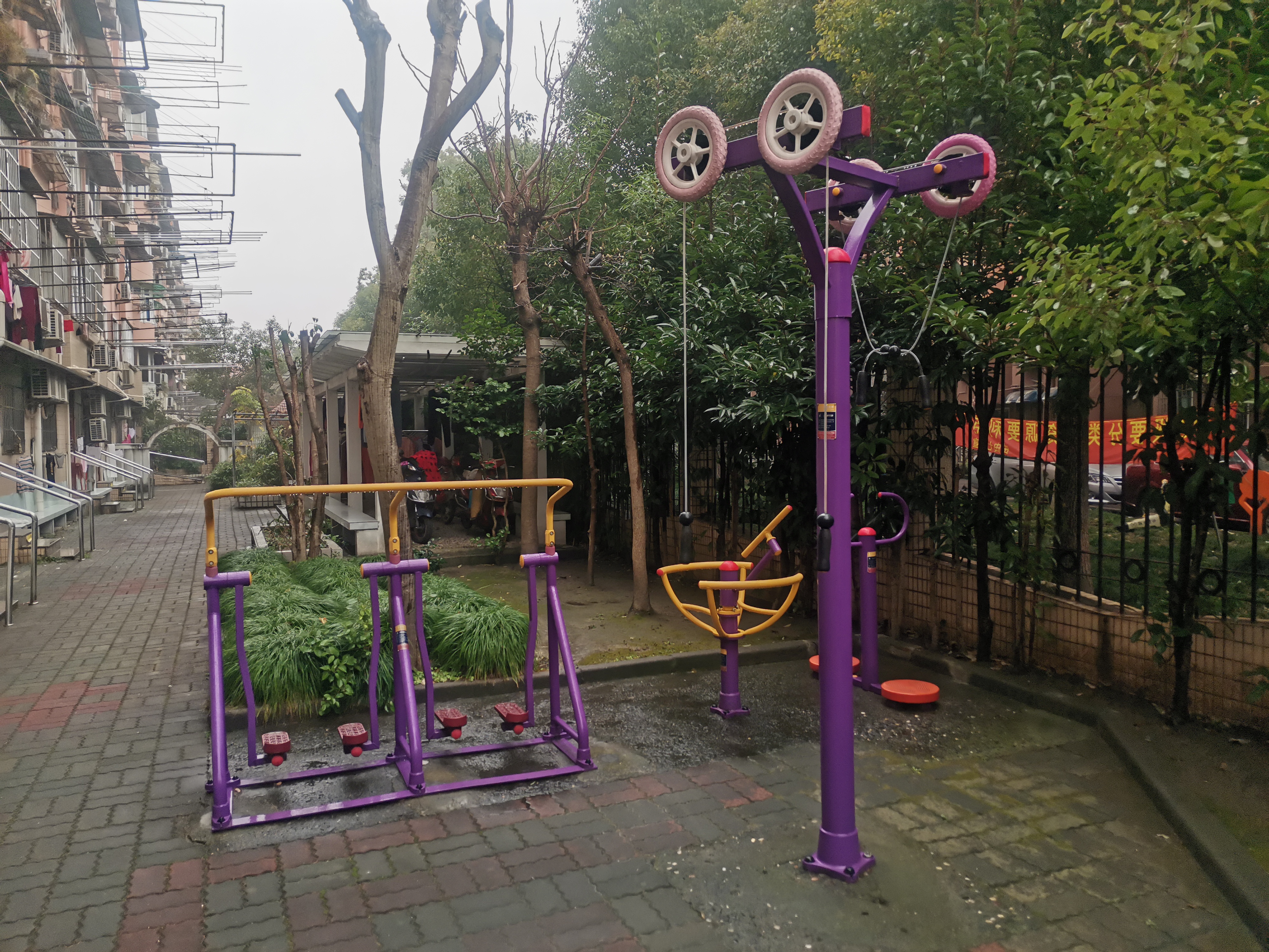 外灘街道養(yǎng)老院健身點(diǎn)