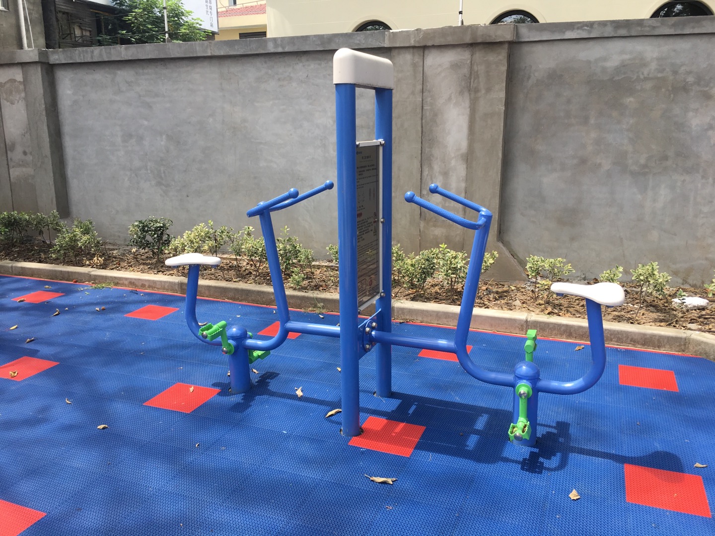 雙立柱健身車 雙立柱健身車