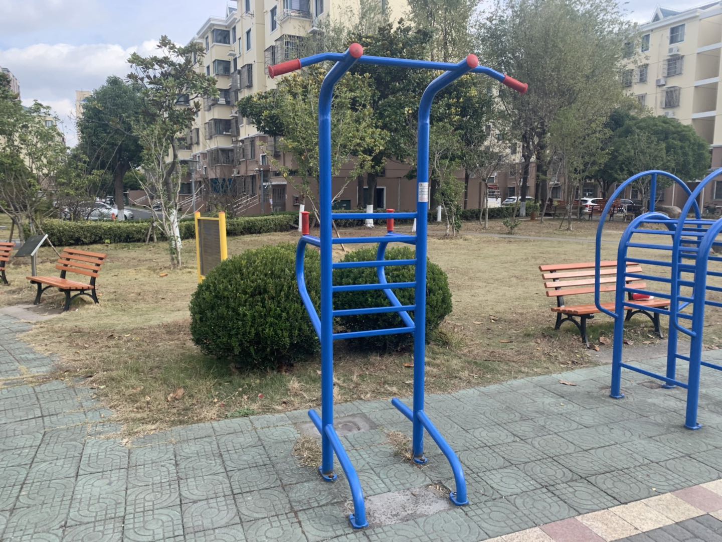 多功能訓(xùn)練器