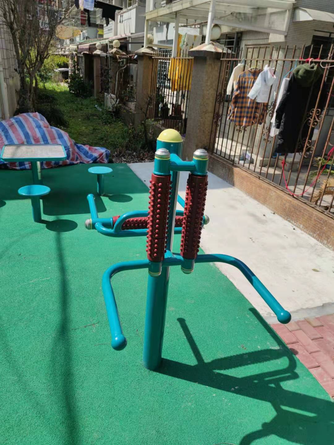 互動式腰背按摩器 互動式腰背按摩器