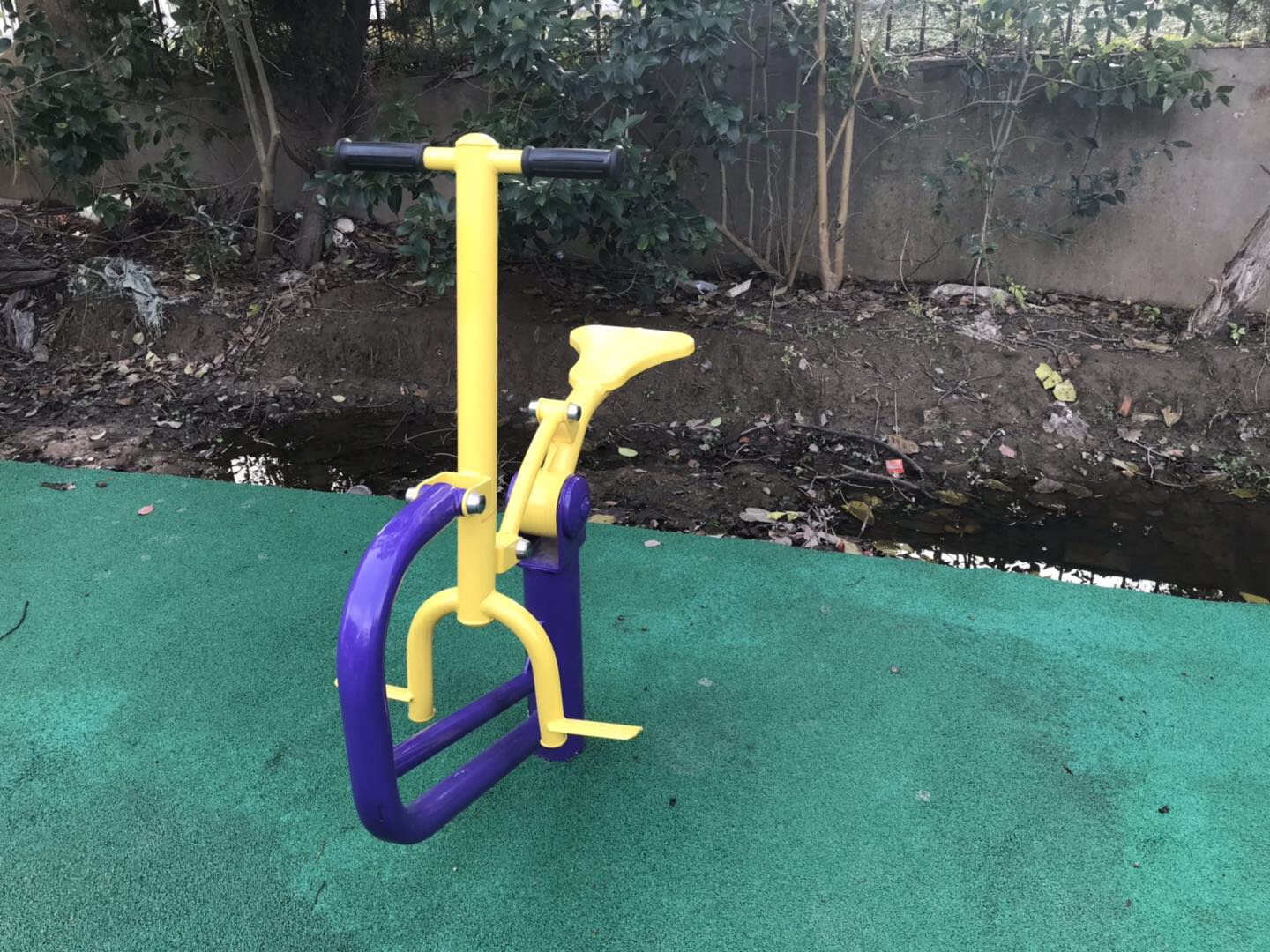 健騎機(jī) 健騎機(jī)