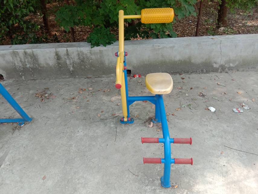 腹背鍛煉器 腹背鍛煉器