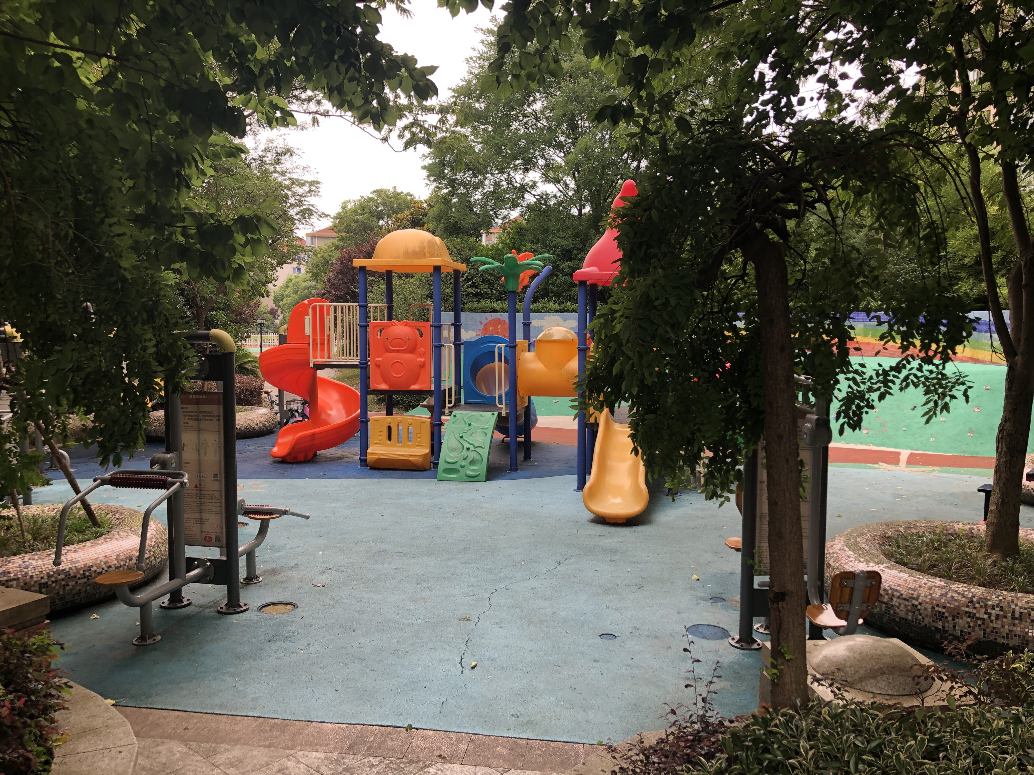 解放一居市民益智健身點