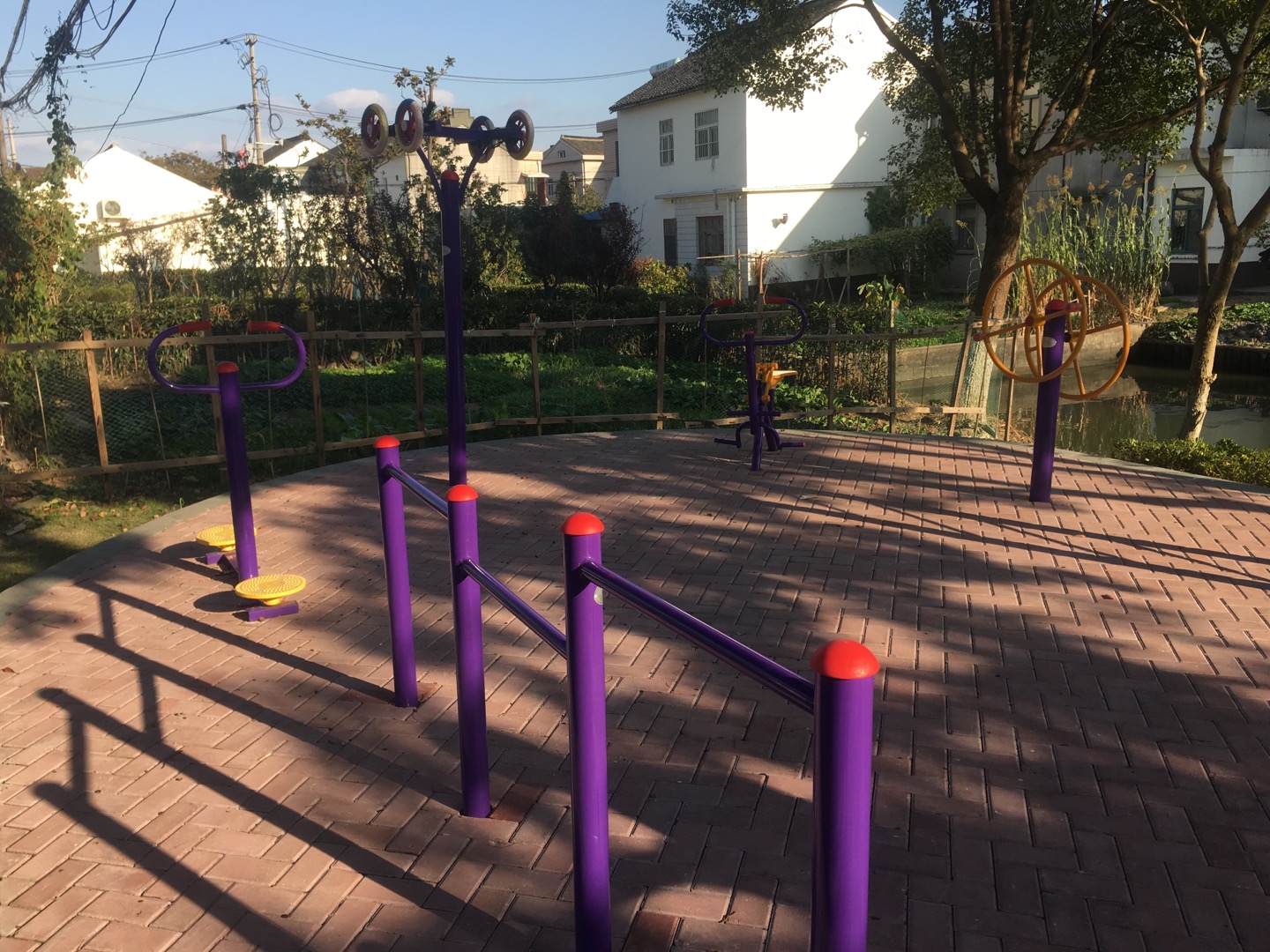 躍豐村2隊健身點(diǎn)