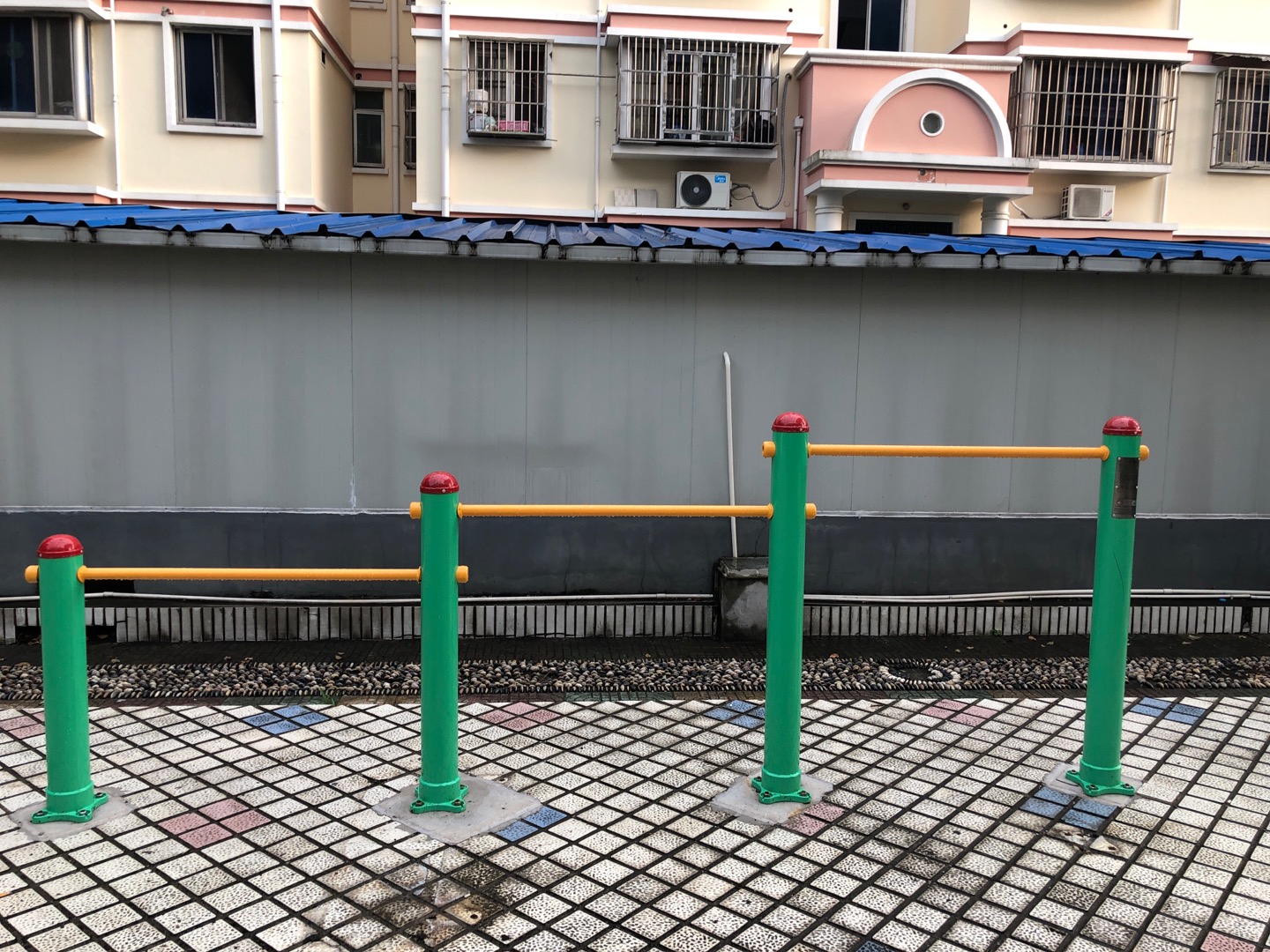 多聯(lián)壓腿架 多聯(lián)壓腿架