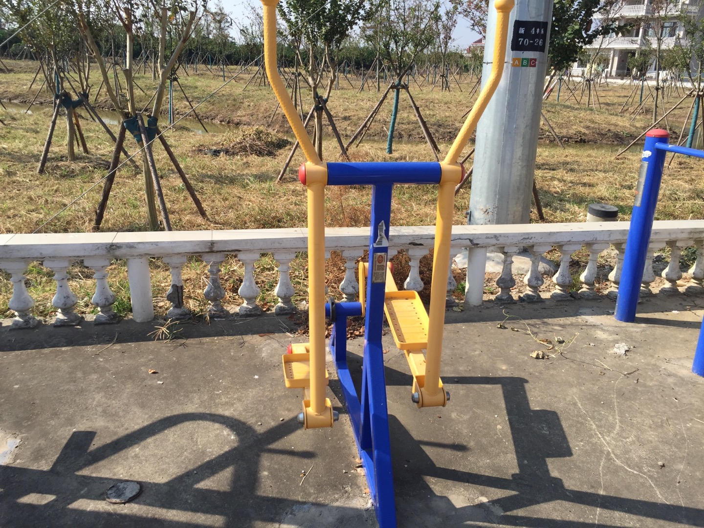 室外橢圓機(jī) 室外橢圓機(jī)