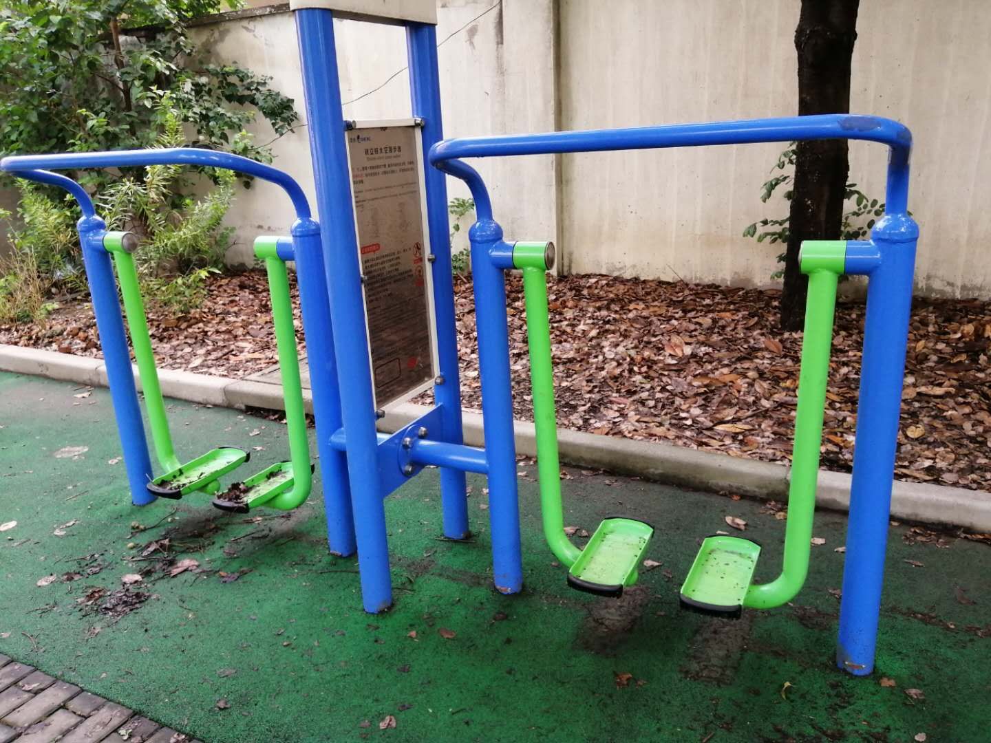 雙立柱太空漫步器 雙立柱太空漫步器